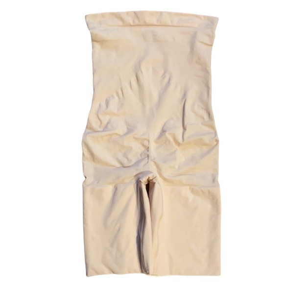 NWOT Spanx Higher Power Short - Picture 10 of 14